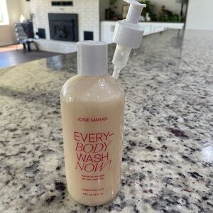Josie Maran Every Body Wash Moisture Mousse new 16 oz  Peppermint Bark Unsealed
